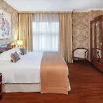 Starhotels Du Parc Hotel 4*
