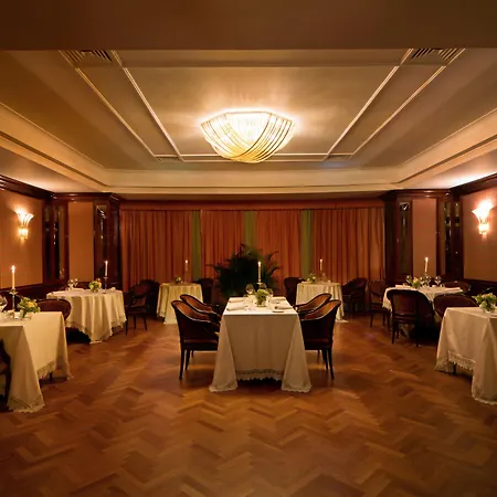 Szálloda Starhotels Du Parc