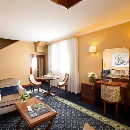 Szálloda Starhotels Du Parc