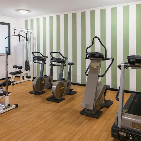 Starhotels Du Parc 4* بارما