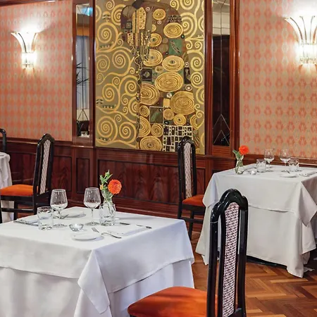 Starhotels Du Parc 4* بارما