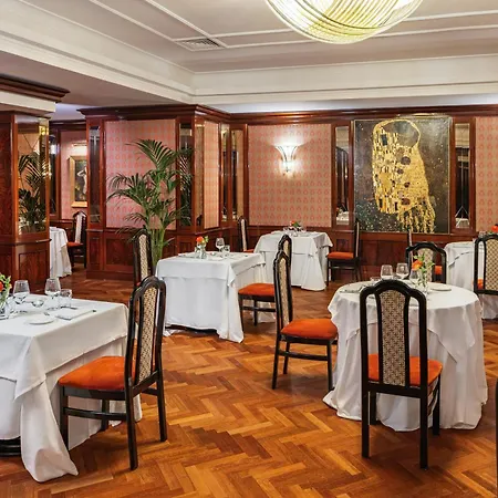 Starhotels Du Parc بارما