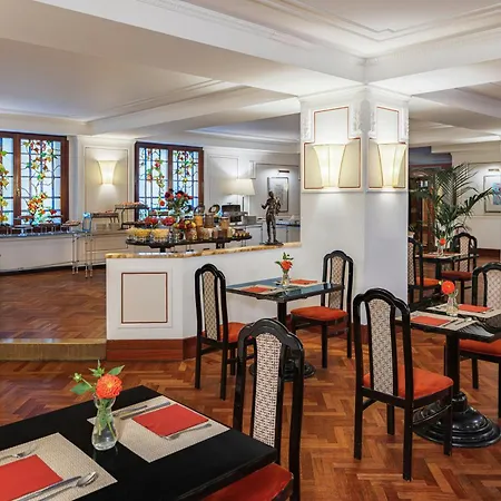 Starhotels Du Parc بارما