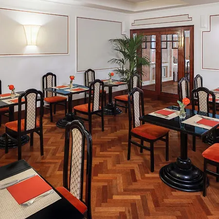 فندق Starhotels Du Parc 4*