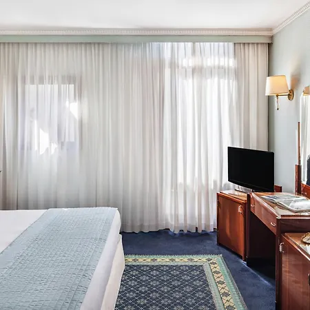فندق Starhotels Du Parc بارما